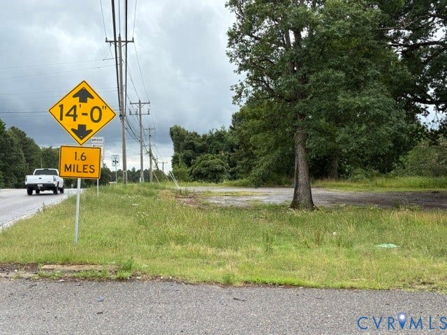 13500 Route 1, Chester, VA 23831 13500 Route 1, Chester, VA 23831