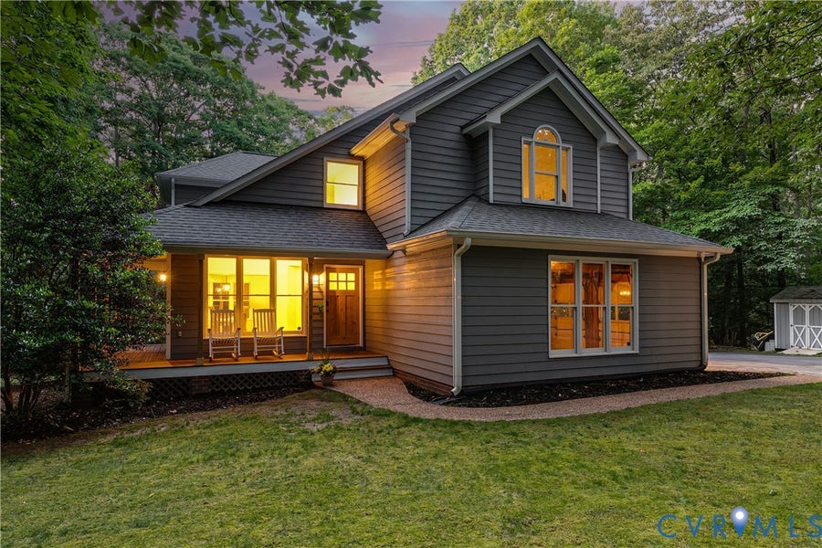 Property photo for 1968 Huguenot Hundred Drive, Midlothian, VA