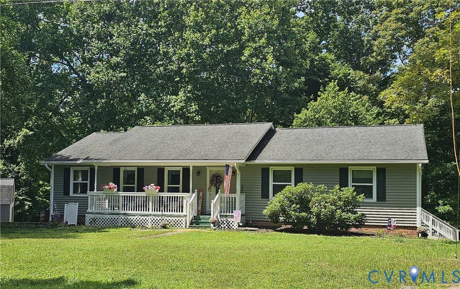 Property photo for 14600 Ramblewood Drive, Chester, VA