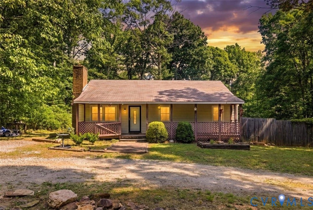 2726 Daphne Lane, Powhatan, VA 23139 2726 Daphne Lane, Powhatan, VA 23139
