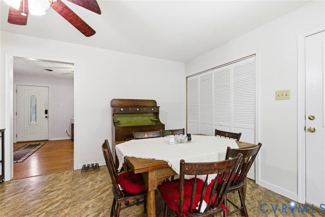 2726 Daphne Lane, Powhatan, VA 23139 2726 Daphne Lane, Powhatan, VA 23139