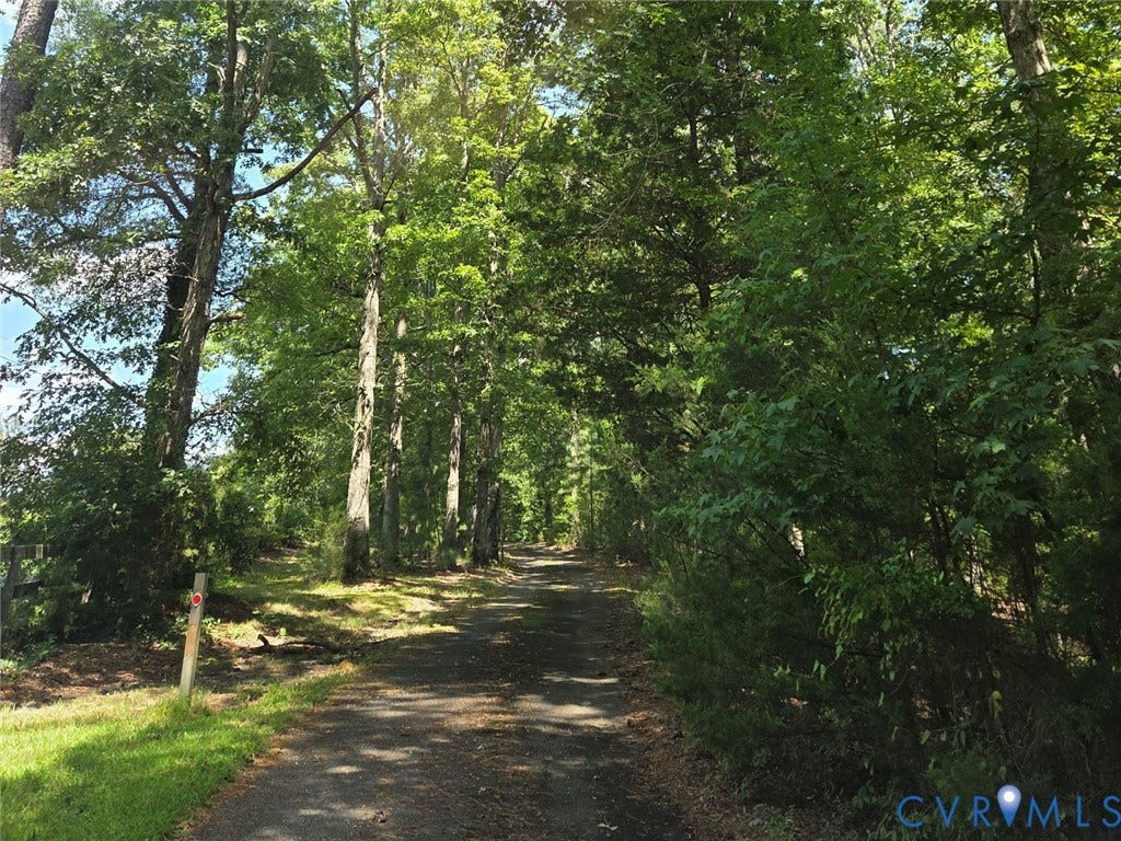 12422 Kain Road, Glen Allen, VA 23059 12422 Kain Road, Glen Allen, VA 23059