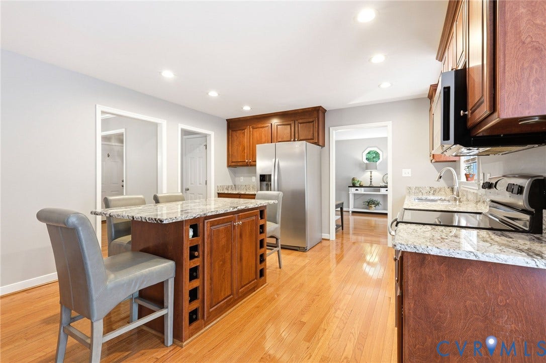 12301 Hulsey Drive, Chesterfield, VA 23838 Roomy kitchen with gleaming granite countertops