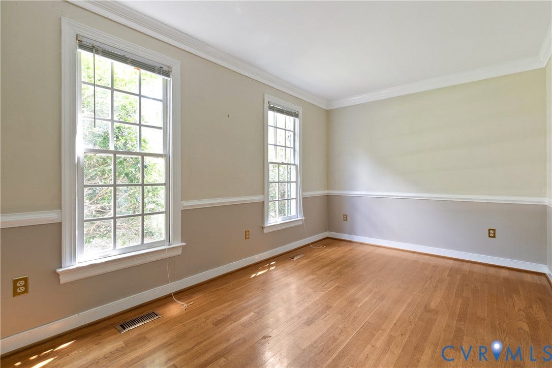Bonus front office space