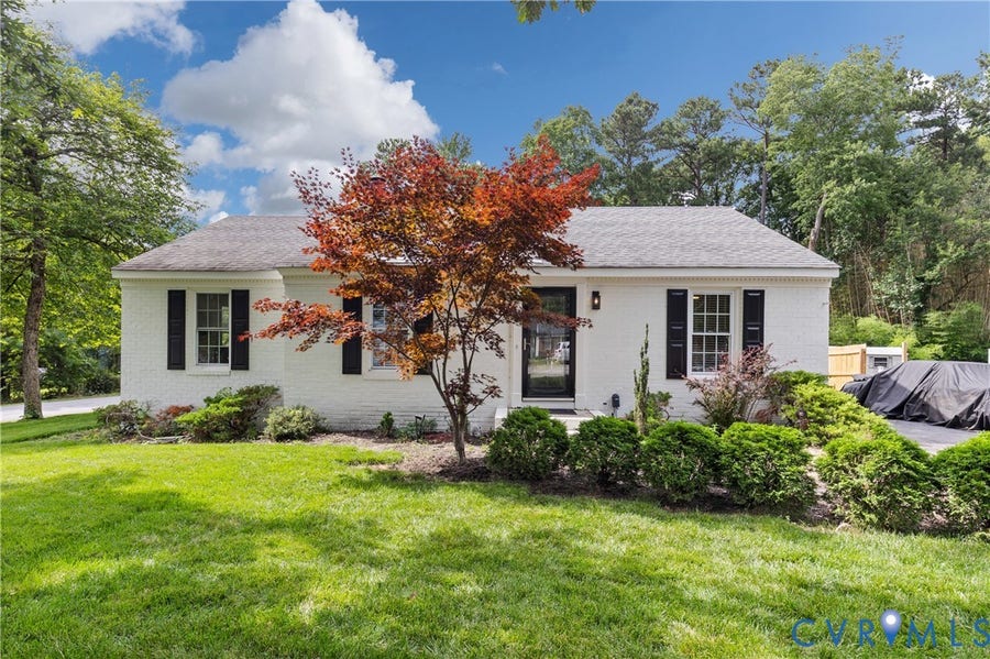 Property photo for 11404 Walnut Hollow Court, Midlothian, VA