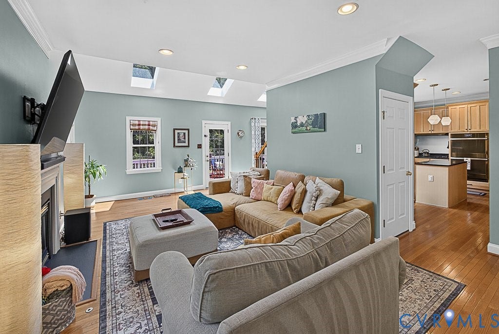 705 Lakewater Drive, Henrico, VA 23229 705 Lakewater Drive, Henrico, VA 23229
