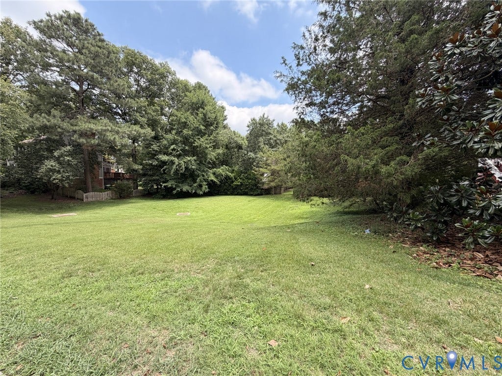705 Lakewater Drive, Henrico, VA 23229 Directly Adjacent lot, Common Area, protected as non-buildable!