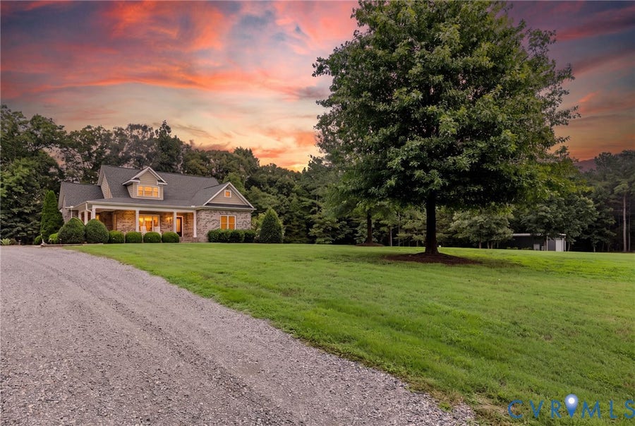 Property photo for 18374 Dogwood Trail Road, Rockville, VA