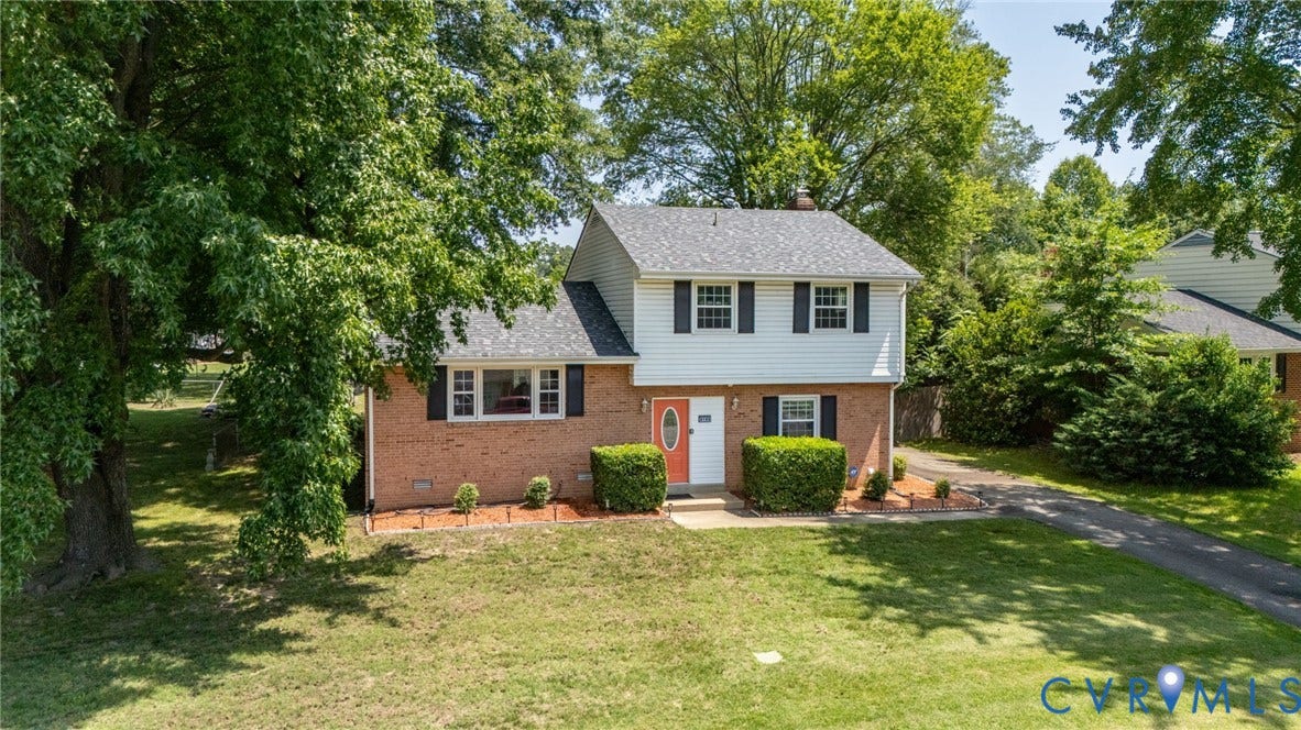 8100 Langley Drive, Glen Allen, VA 23060 8100 Langley Drive, Glen Allen, VA 23060