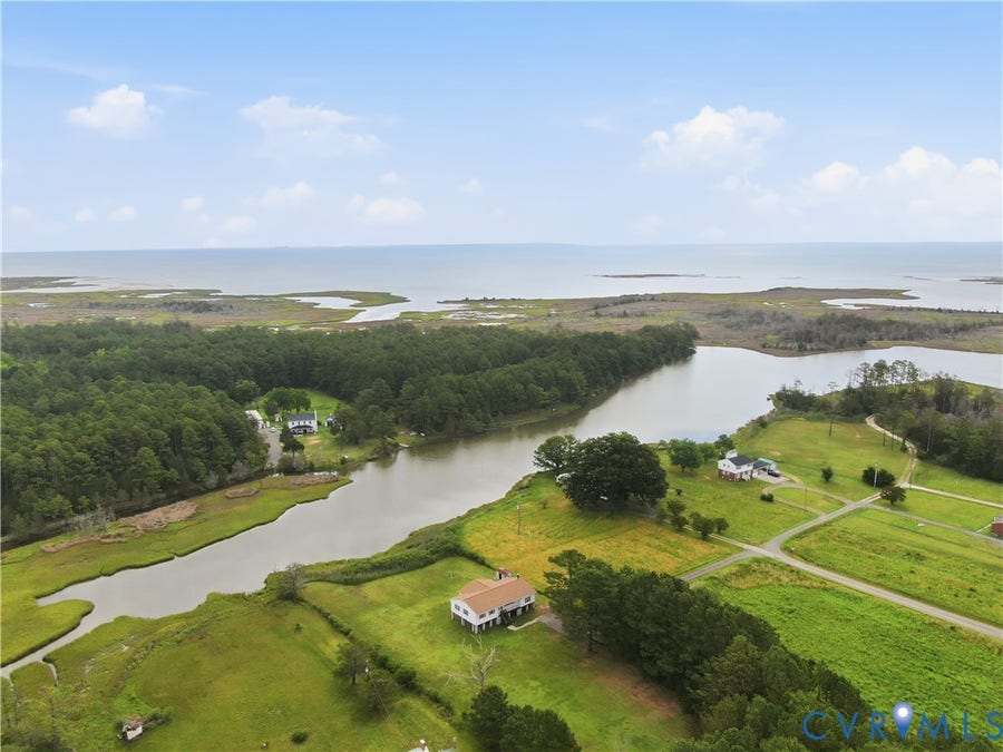 Property photo for 379 Piney Point Road, Onemo, VA