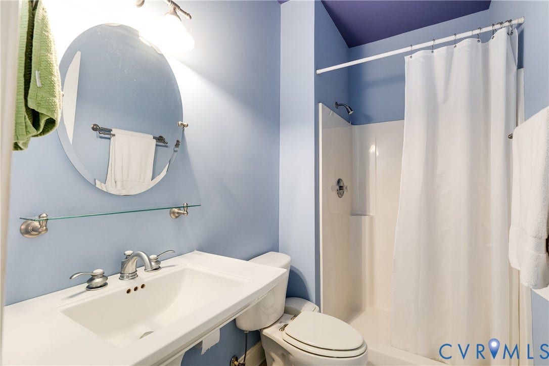 130 Carriage Point Lane, Henrico, VA 23059 2nd Full Bath Featuring Walk-In Shower.