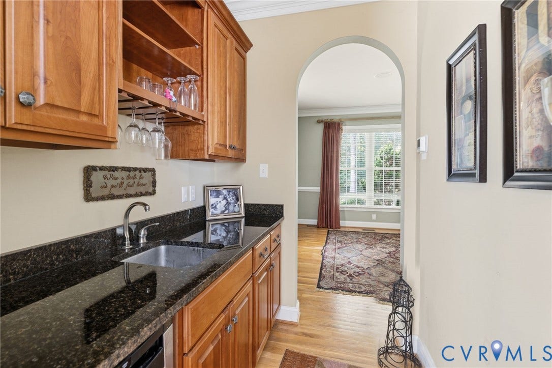 3337 Scarlet Oak Drive, Powhatan, VA 23139 Butler pantry