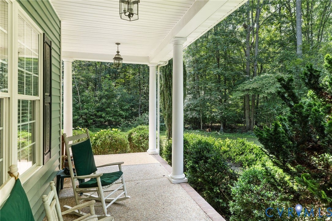3337 Scarlet Oak Drive, Powhatan, VA 23139 Front porch