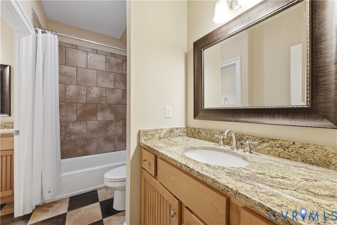 2384 Bel Crest Circle, Midlothian, VA 23113 Jack 'n Jill Bathroom