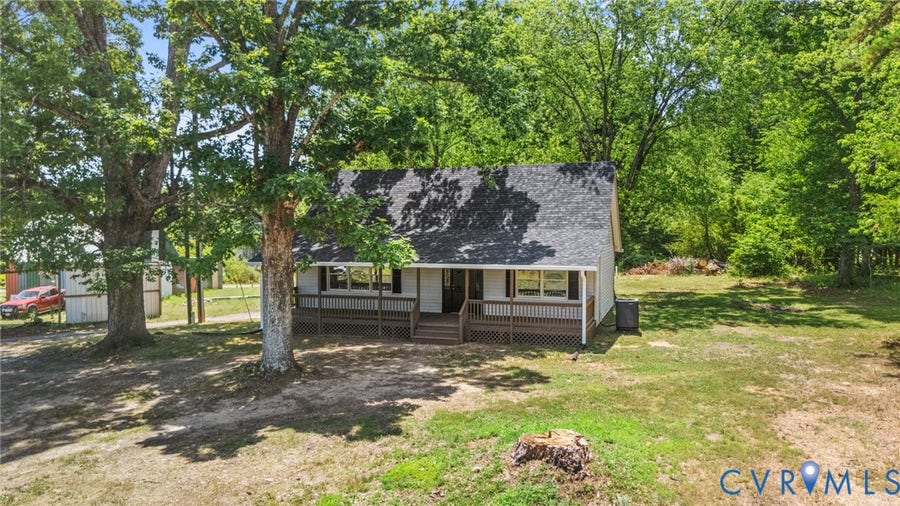 Property photo for 28 Hunters Lane, Dillwyn, VA