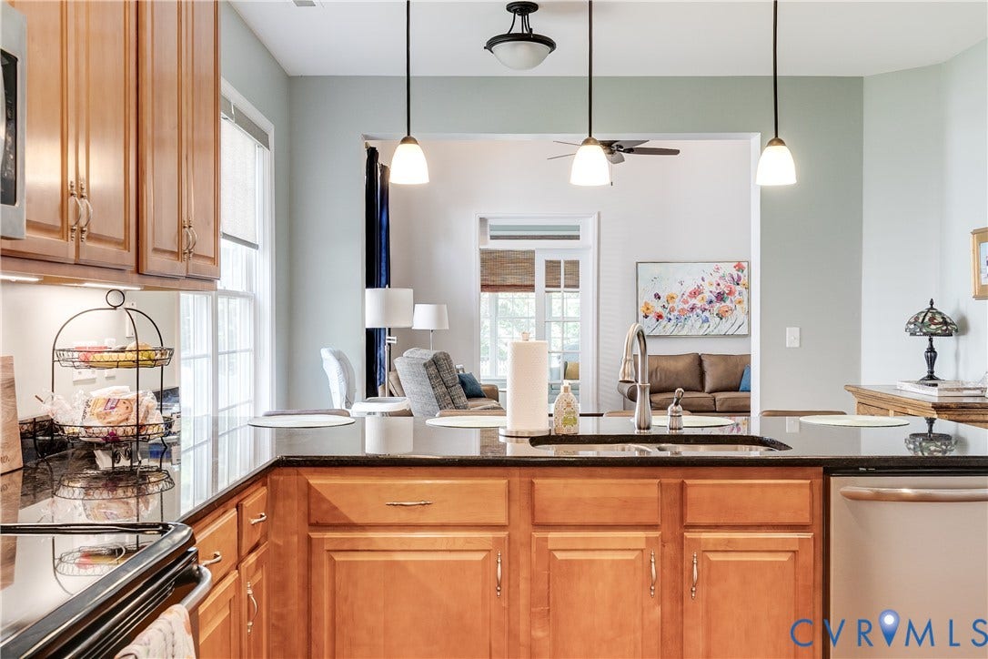 Kitchen/Breakfast Bar Area.
