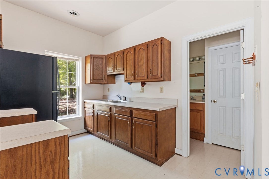 2065 Garrett Lane, Powhatan, VA 23139 Detached garage apartment.