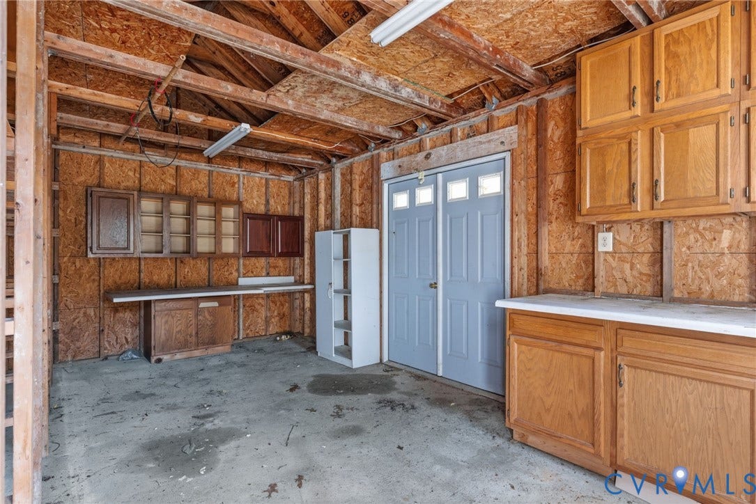 2065 Garrett Lane, Powhatan, VA 23139 Potting shed