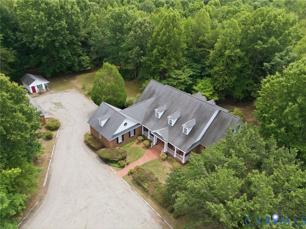 2065 Garrett Lane, Powhatan, VA 23139 House, detached garage and potting shed.