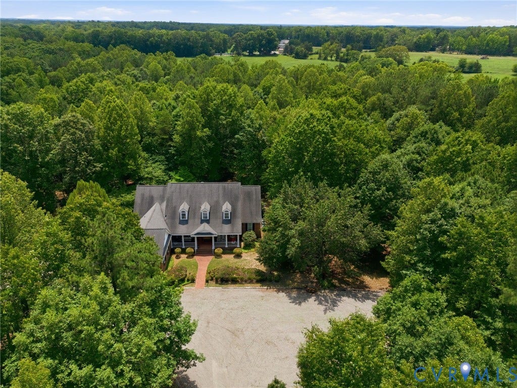 2065 Garrett Lane, Powhatan, VA 23139 Tranquil 10 acres that backs to farmland.