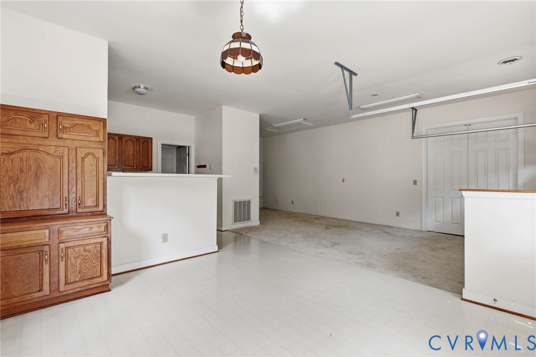 2065 Garrett Lane, Powhatan, VA 23139 Detached garage apartment.