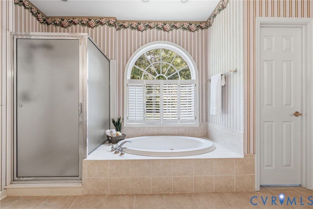 2065 Garrett Lane, Powhatan, VA 23139 Tub and shower in primary bath.