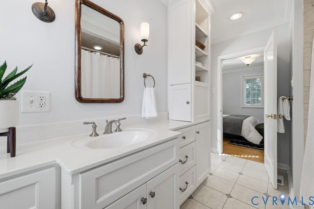 4815 Bromley Lane, Willow Lawn, Richmond, VA 23226