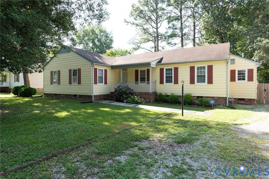 Property photo for 4329 Deertrail Drive, Chesterfield, VA