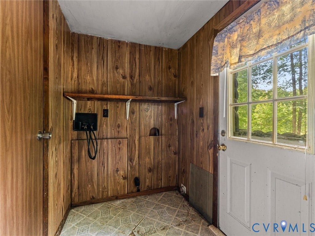 7215 Dennisville Road, Amelia, VA 23002 7215 Dennisville Road, Amelia, VA 23002