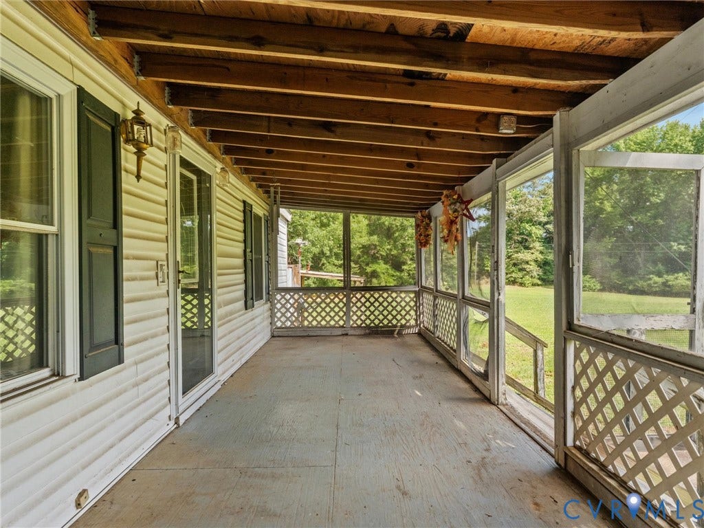 7215 Dennisville Road, Amelia, VA 23002 Screened in Front Porch