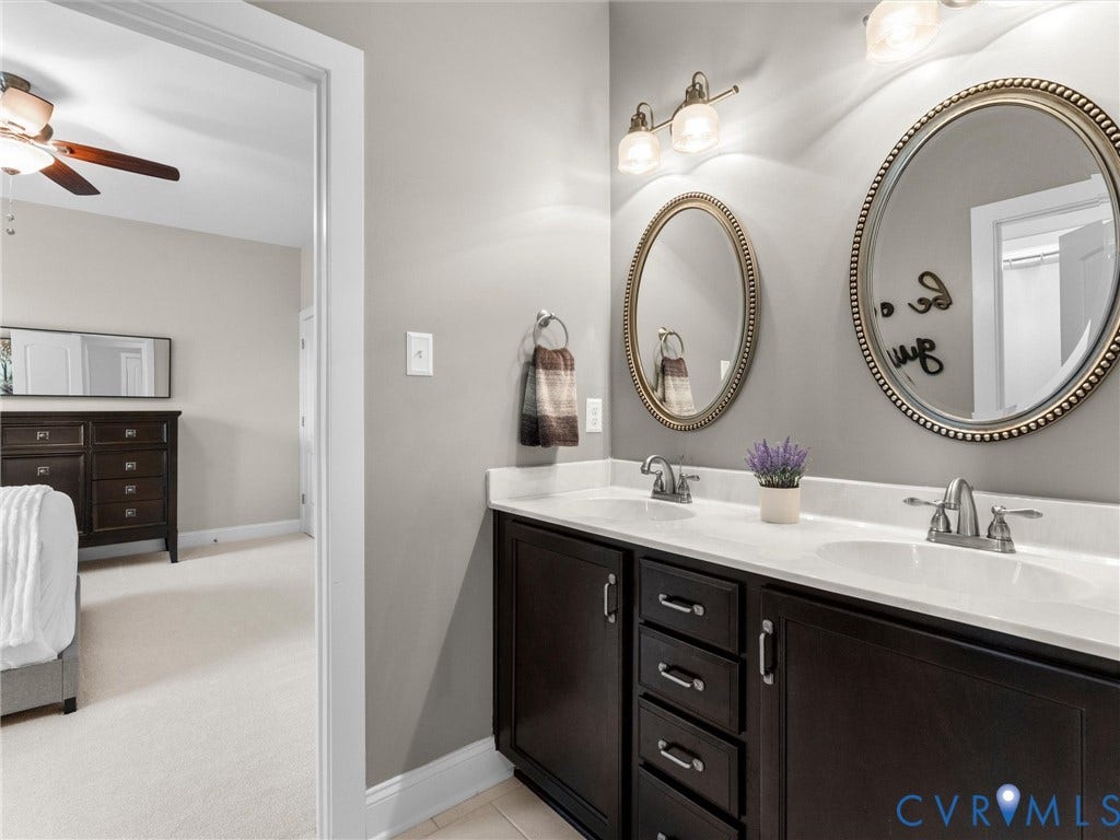 16419 Binley Road, Hallsley, Midlothian, VA 23112 Jack and Jill bath between bedrooms 2 and 3