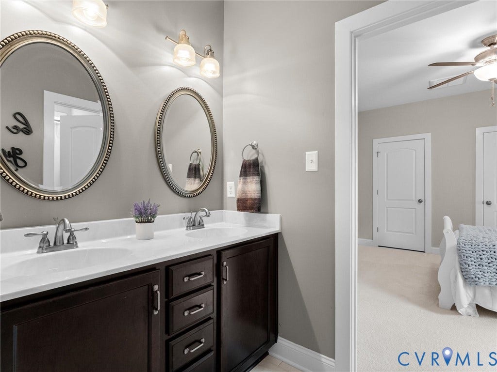 16419 Binley Road, Hallsley, Midlothian, VA 23112 Jack and Jill bath between bedrooms 2 and 3