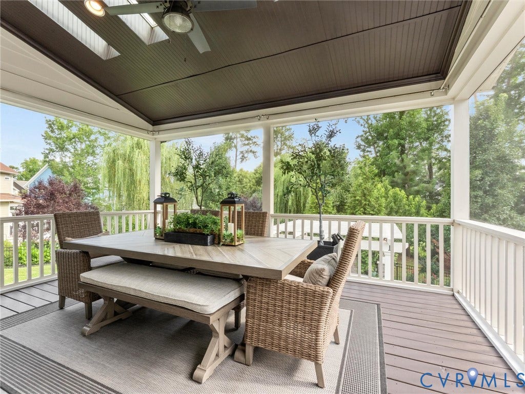 16419 Binley Road, Hallsley, Midlothian, VA 23112 Screened porch w/ vaulted ceiling