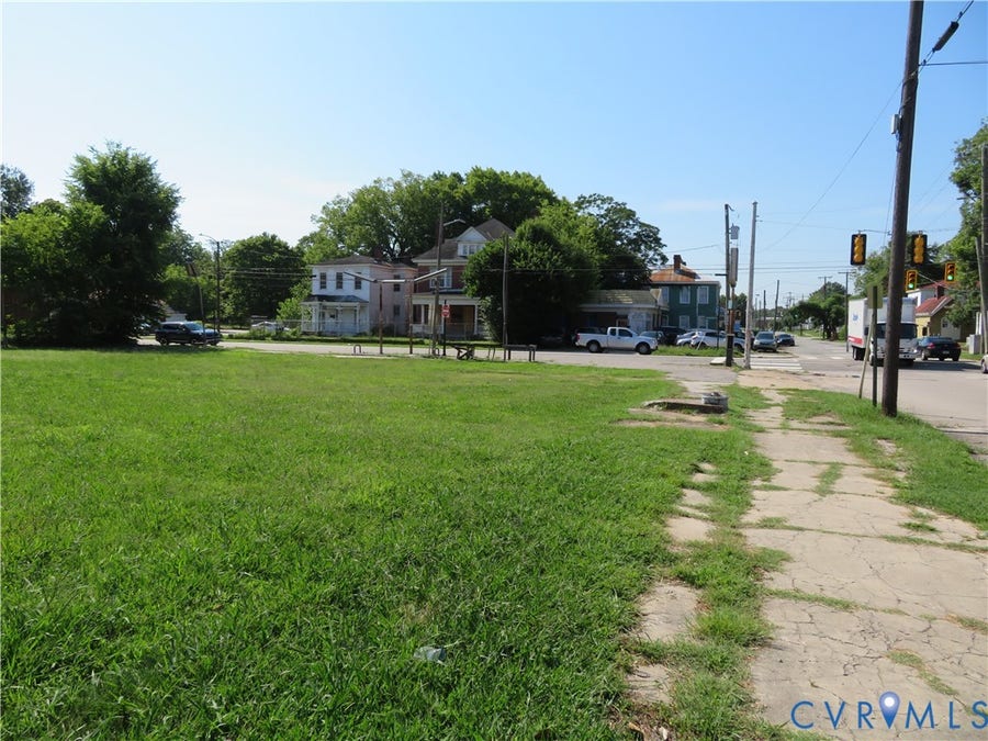 Property photo for 717 W Washington Street, Petersburg, VA