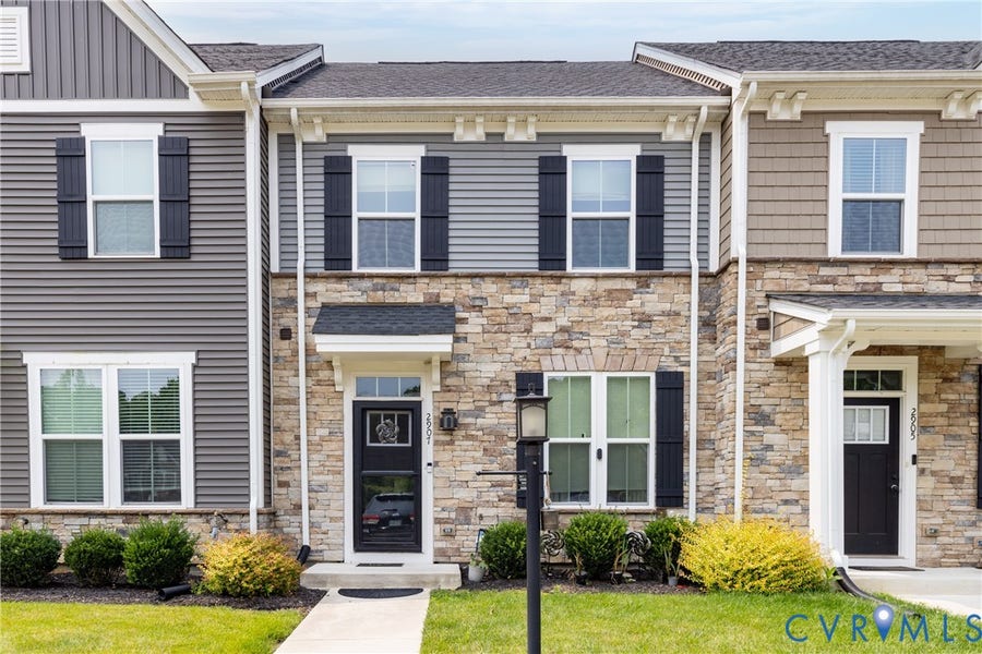 Property photo for 2907 Grove Point Circle, Richmond, VA