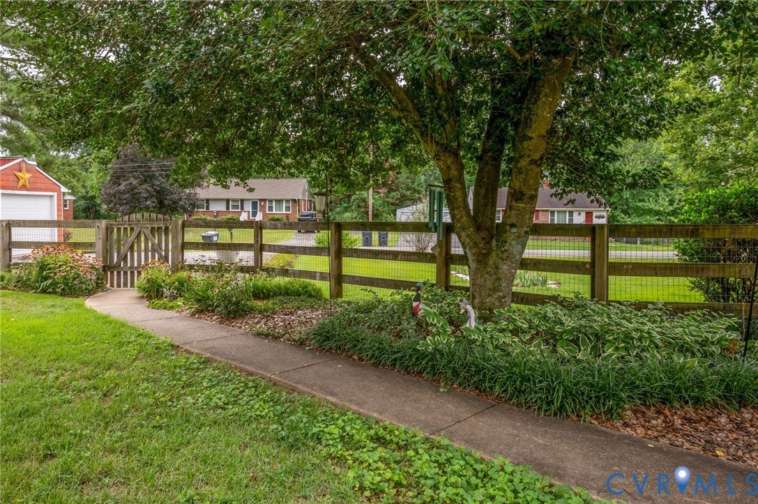 1569 Oak Lane, Manakin Sabot, VA 23103 1569 Oak Lane, Manakin Sabot, VA 23103