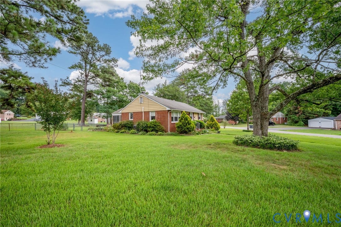 1569 Oak Lane, Manakin Sabot, VA 23103 1569 Oak Lane, Manakin Sabot, VA 23103
