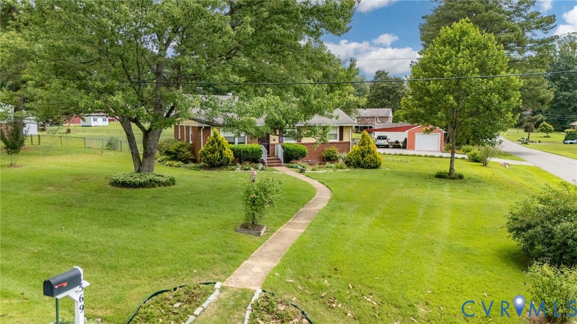 1569 Oak Lane, Manakin Sabot, VA 23103 1569 Oak Lane, Manakin Sabot, VA 23103