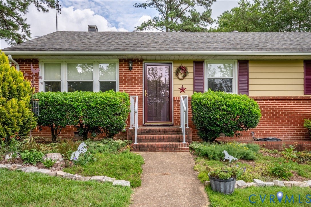 1569 Oak Lane, Manakin Sabot, VA 23103 1569 Oak Lane, Manakin Sabot, VA 23103