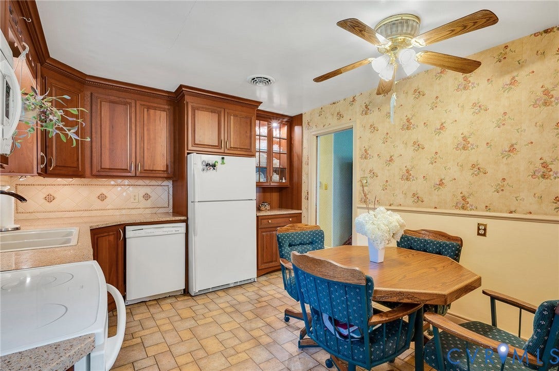 1569 Oak Lane, Manakin Sabot, VA 23103 1569 Oak Lane, Manakin Sabot, VA 23103