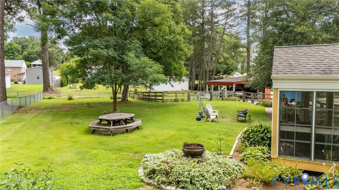 1569 Oak Lane, Manakin Sabot, VA 23103 1569 Oak Lane, Manakin Sabot, VA 23103