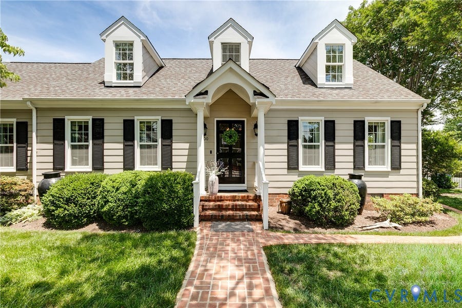 Property photo for 5000 Grove Avenue, Richmond, VA