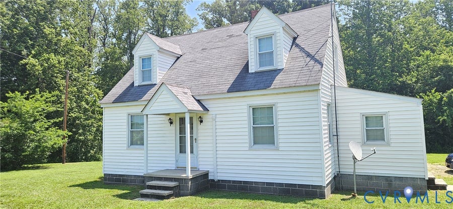 Property photo for 1889 Richmond Highway, Tappahannock, VA