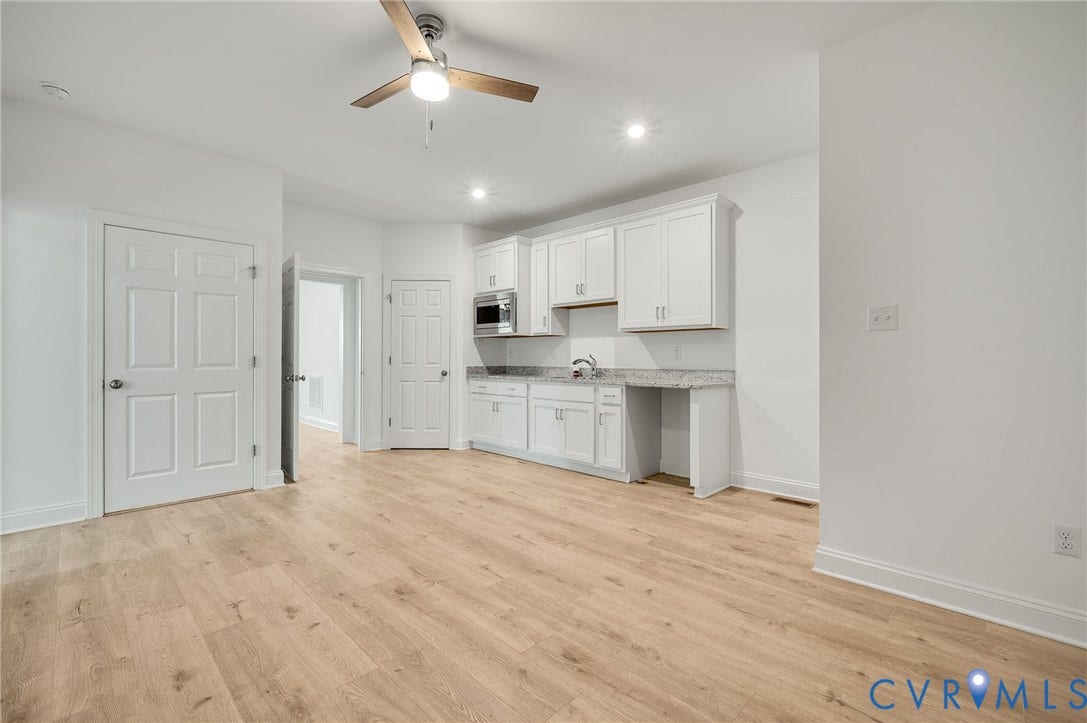 7130 Maple Summit Lane, Moseley, VA 23120 7130 Maple Summit Lane, Moseley, VA 23120