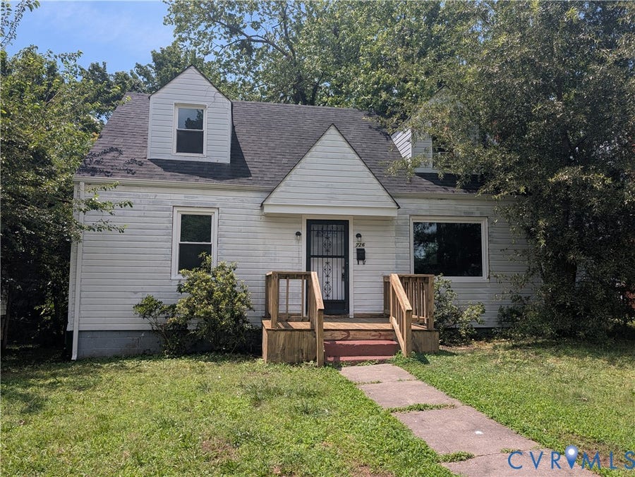 Property photo for 726 Jefferson Place, Petersburg, VA