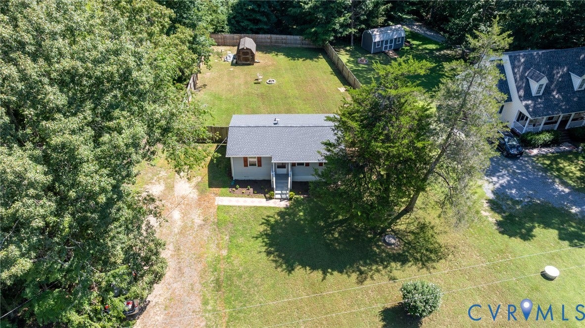 13070 Auburn Mill Road, Glen Allen, VA 23059 Ranch-style residence featuring a gray exterior and dark shingle roof