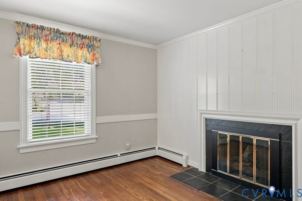2425 Chancellor Road, North Chesterfield, VA 23235 Bonus room on main floor. Can be used as a bedroom, family room, office, or more!