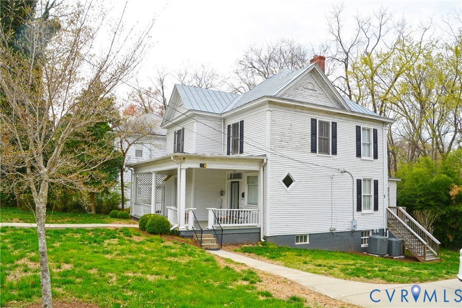 Property photo for 900 High Street, Farmville, VA