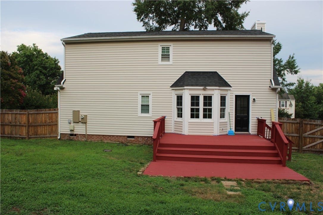 2120 Oakhampton Place, Henrico, VA 23233 Expansive red-stained deck with multiple steps and white railings
