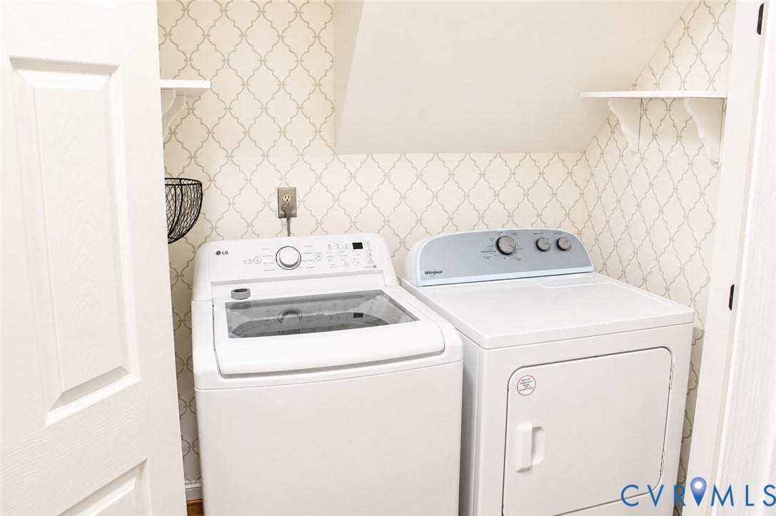 2120 Oakhampton Place, Henrico, VA 23233 Dedicated laundry area featuring a white top-load washer, a white dryer, and decorative geometric pattern wallpaper
